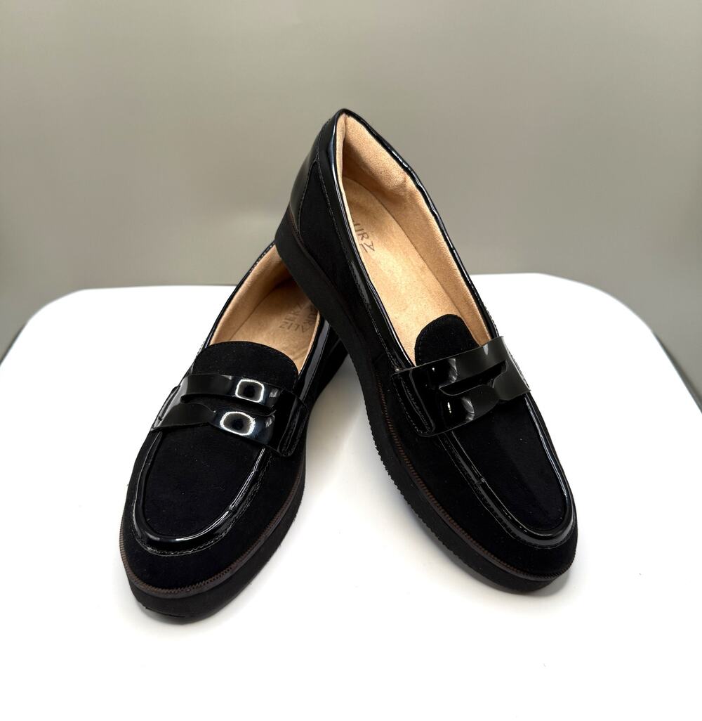 NWOT Naturalizer Zoren Womens Black Penny Loafers Microfiber/Patent Wedge Sz 9.5
